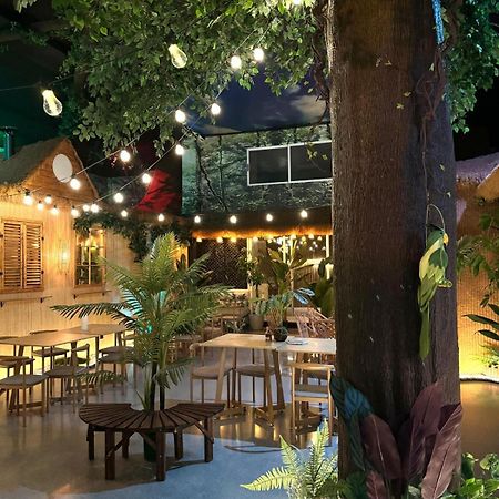 The Pod Suite Hostel Village Βαλένθια Εξωτερικό φωτογραφία