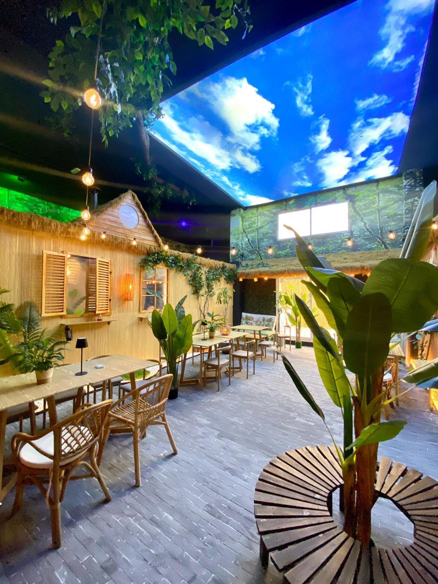 The Pod Suite Hostel Village Βαλένθια Εξωτερικό φωτογραφία