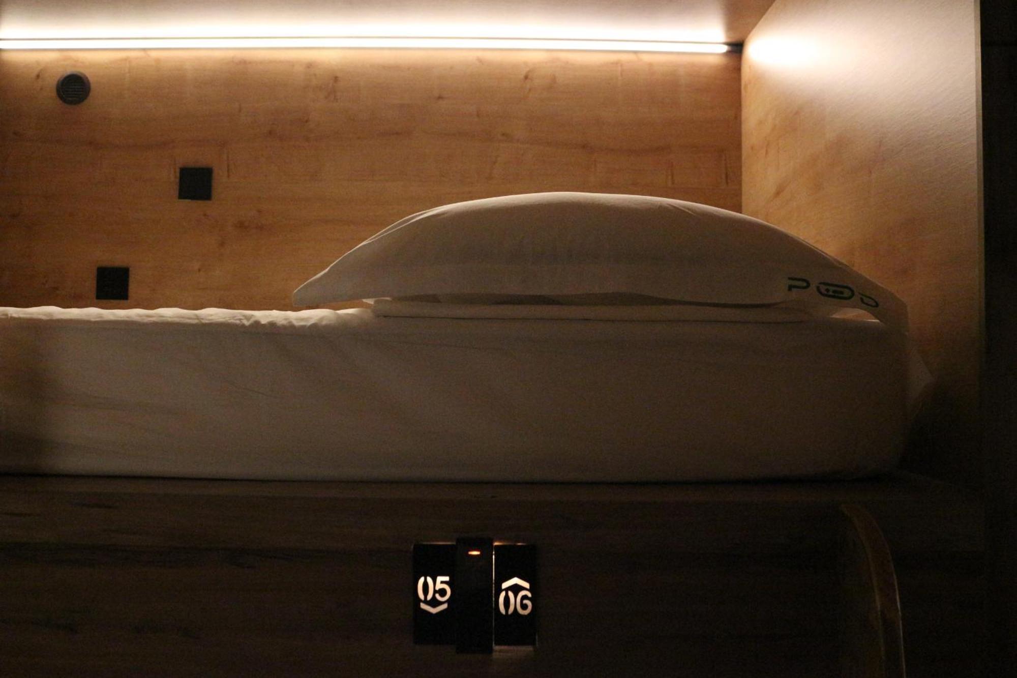 The Pod Suite Hostel Village Βαλένθια Εξωτερικό φωτογραφία
