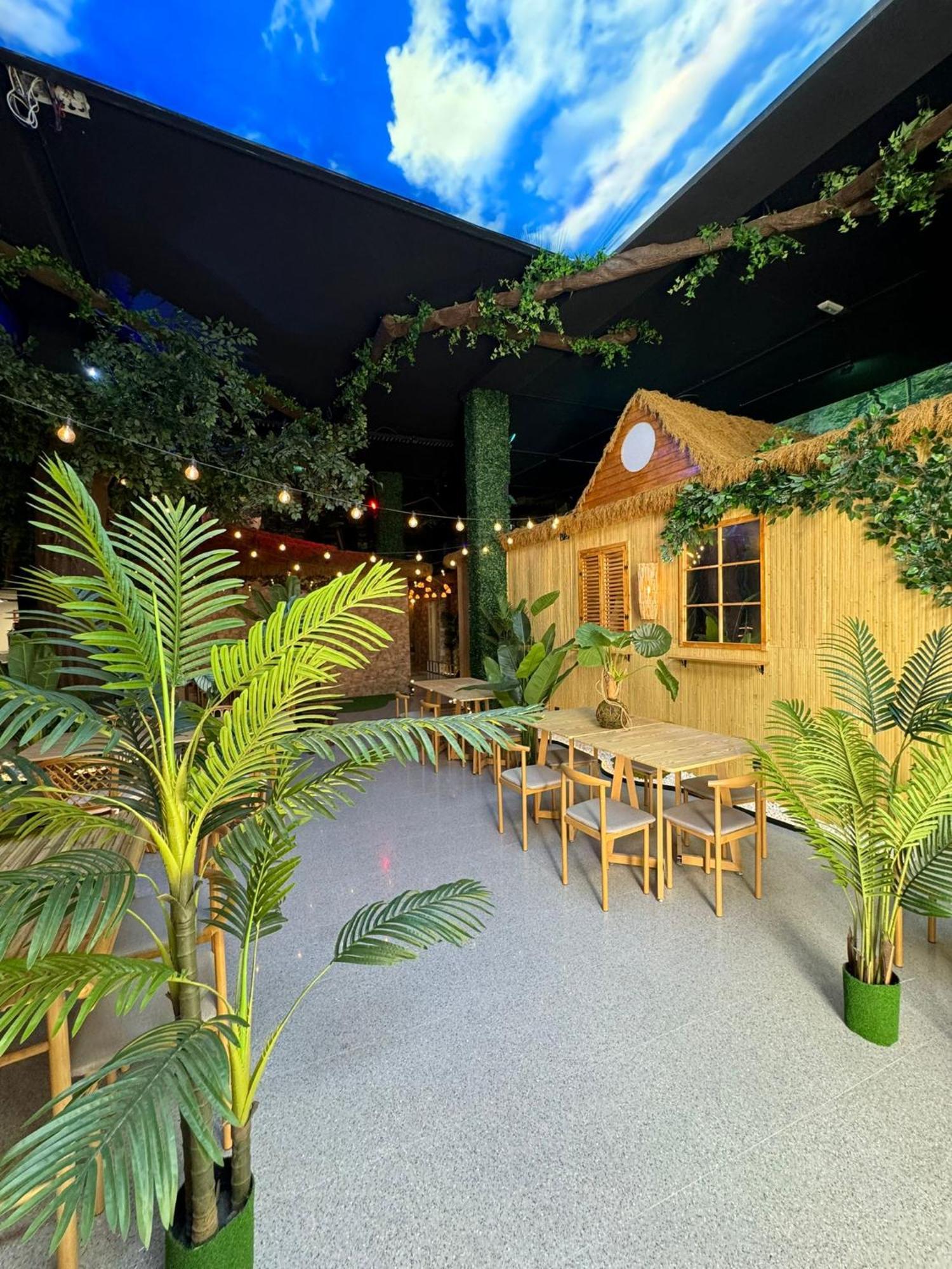 The Pod Suite Hostel Village Βαλένθια Εξωτερικό φωτογραφία