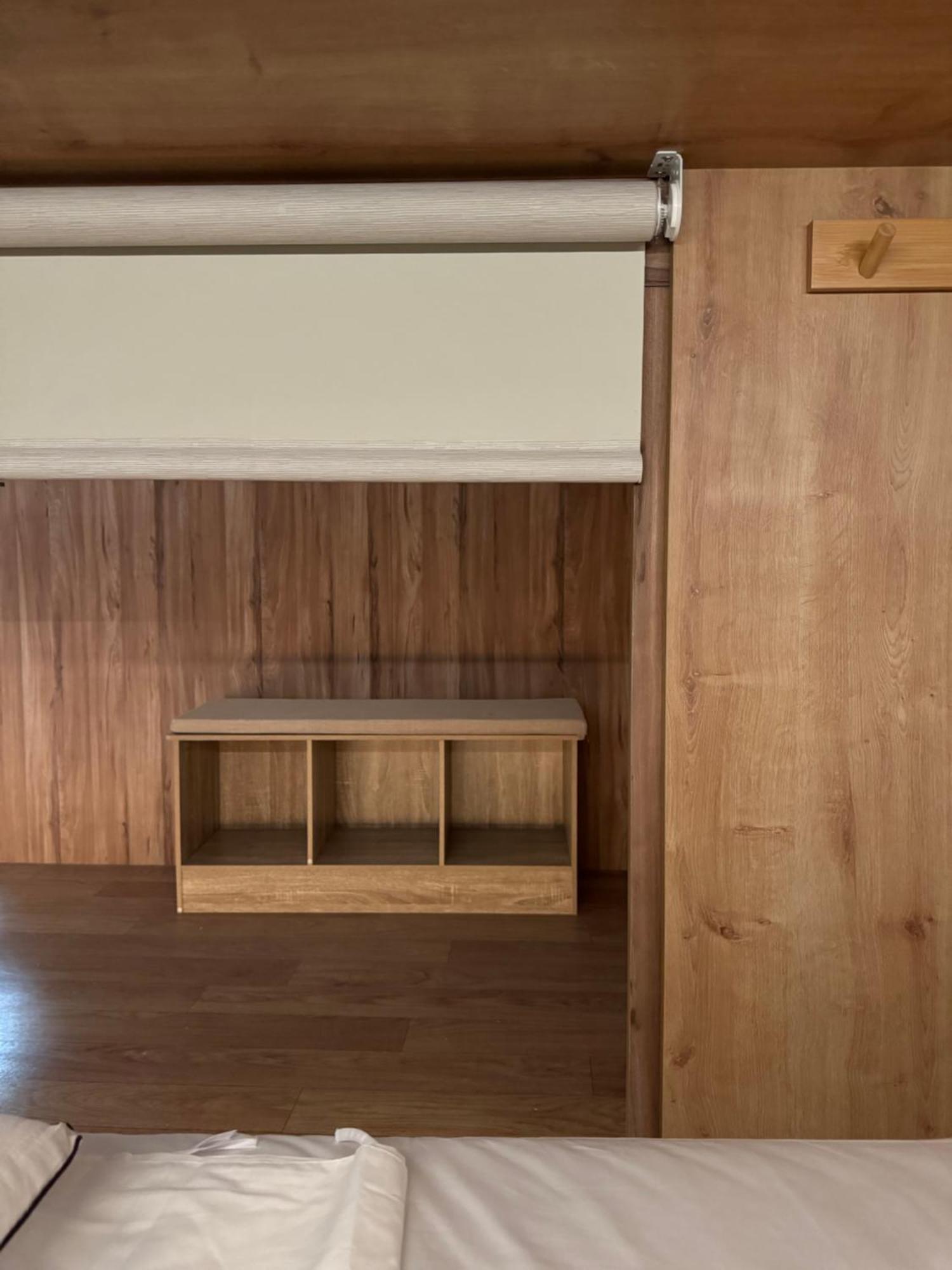 The Pod Suite Hostel Village Βαλένθια Εξωτερικό φωτογραφία